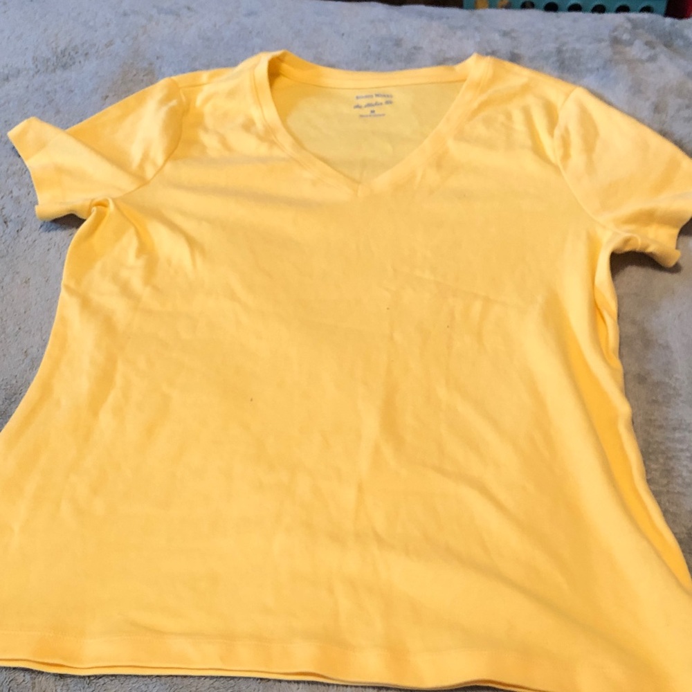 NWOT Studio Works Women's V-Neck Short Sleeve Top in Pastel Yellow